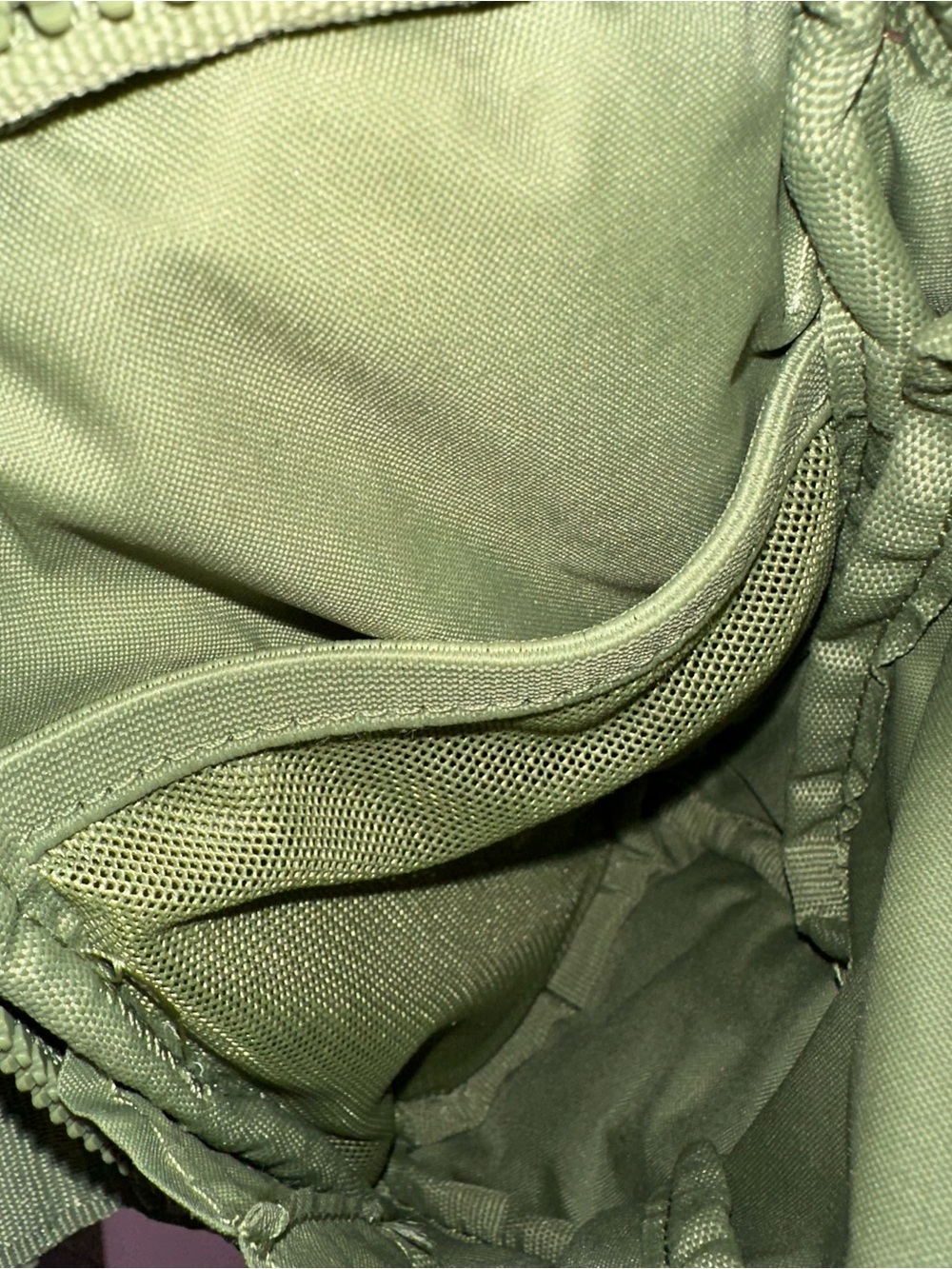 Nike Sportswear Essentials Crossbody Bag - Picture 8 of 8